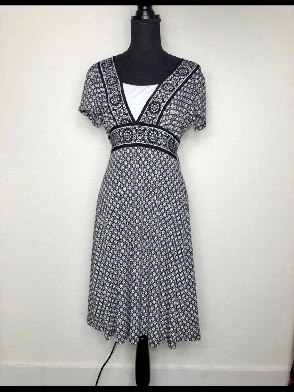 En Focus Studio Short Sleeve Geometric Print Fit and Flare Dress Petites
